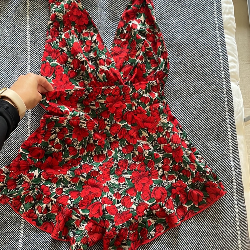 Backless romper - Picture 3 of 3